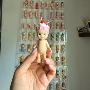 Authentic Sonny angel milkshake